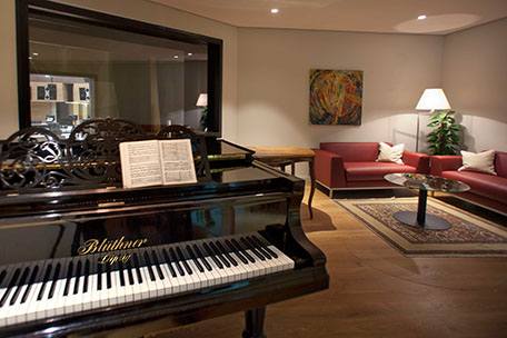 Composer's Lounge