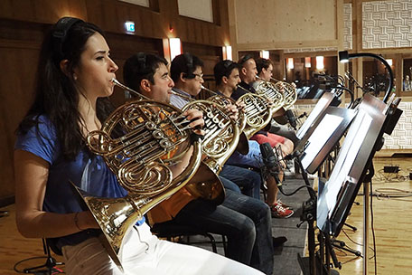 French Horns, Synchron Stage Orchester